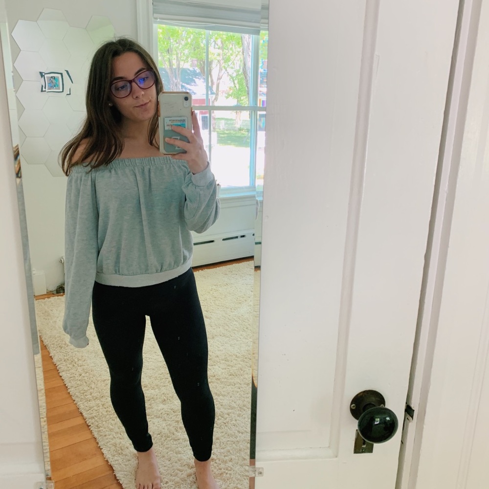 Cozy grey off the shoulder shirt - Picture 2 of 3